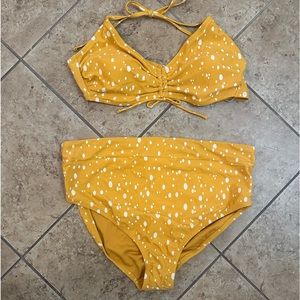 BNWT Yellow Polka Dot Bikini!! 👙 💛